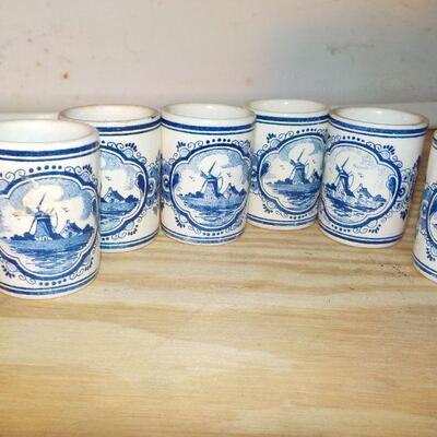 ' Original Vintage Delft shot Glasses . " (6)
