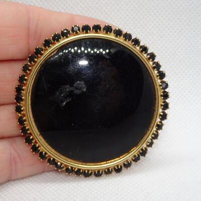 Black Disc Oval Rhinestone Brooch 