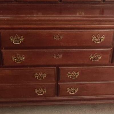 Thomasville Bed Room Furniture