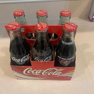 2002 super bowl champion Tampa bay Bucs 6 pack cokes
