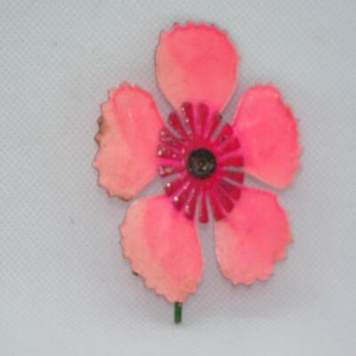 Pretty Pink Flower Pin - missing center stone 