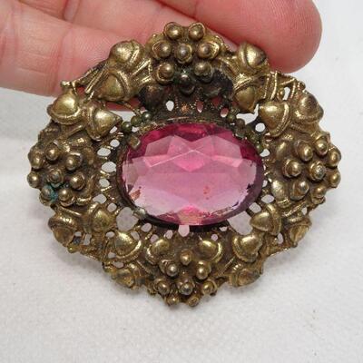 Spectacular Victorian Style Amethyst Colored Center Stoned, Gold Tone Brooch - Reserve 