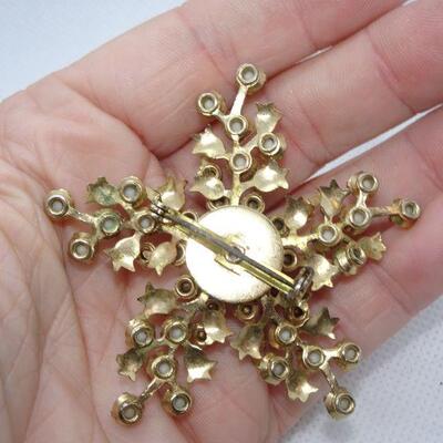 Gorgeous Milk Glass Star Snowflake Brooch 