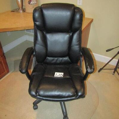 LOT 128  OFFICE DESK CHAIR AND CLEAR CHAIR MAT