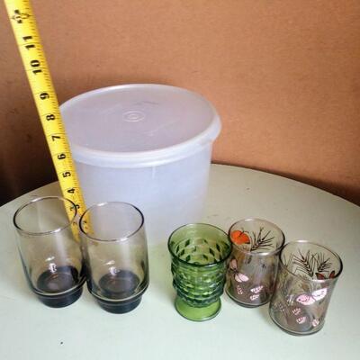 Lot 3 Misc. Vintage Kitchen Glasses and Tupperware