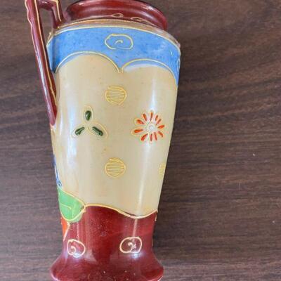 Ceramic Geisha vase / Geometric handle