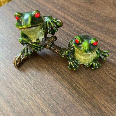 Ceramic water frogs 
