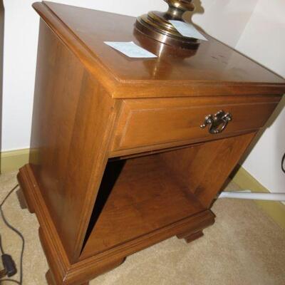 Ethan Allen Night Stand End Table Side Table 16 x 22 x 25 inches Tall - Item # 69