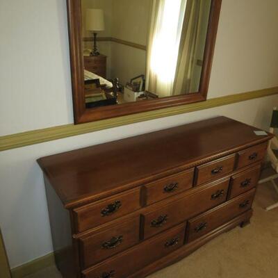 Vintage Maple Dresser Chest of Drawers with Mirror - Item # 72
