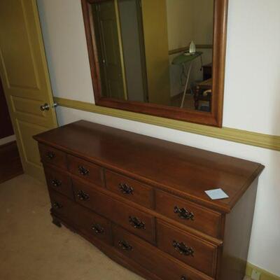 Vintage Maple Dresser Chest of Drawers with Mirror - Item # 72