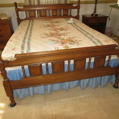 Vintage Maple Walnut Full Double Bed Headboard Footboard with Mattresses -  Item # 73