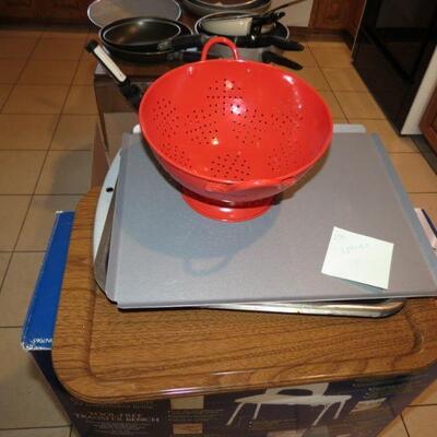 Lot of 8 Pieces of Kitchen items Metal Collander 3 Cookie Sheets 4 Vintage Metal Trays - Item # 150