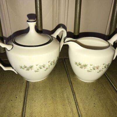 Lenox Brookdale China Creamer and Sugar with Lid - Item # 197