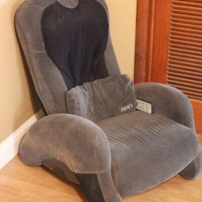 Lot 10 iJoy Massage Chair