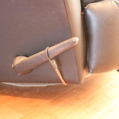 Lot 39 Leather Recliner (see photos)