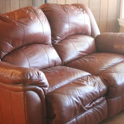 Lot 46 Leather Love Seat Recliner