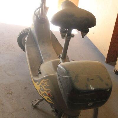 Lot 102 Boreen Jia Electric Scooter