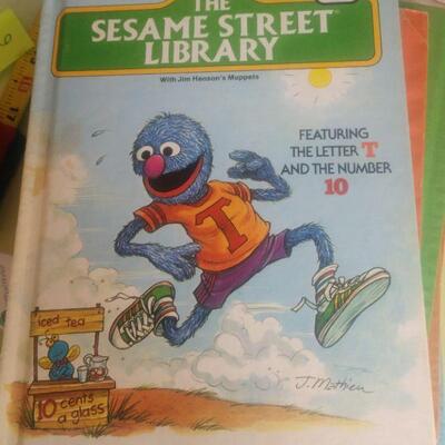 Lot 26 The Sesame Street Library 15 Books 1978