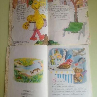 Lot 27 My Little Golden Book Big Bird, Scruffy, So Big, & My First Counting Book 70s- 80s