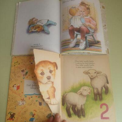 Lot 27 My Little Golden Book Big Bird, Scruffy, So Big, & My First Counting Book 70s- 80s