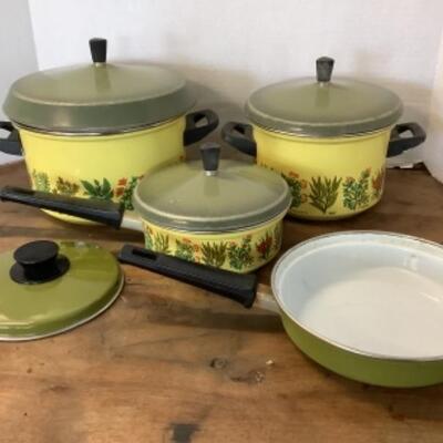 293 Vintage Enamelware Pots