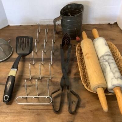 299 Kitchen Utensils 