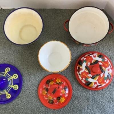 314 Three Vintage Enamelware Pots with Lids