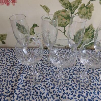 LOT  140  TWO SETS OF WINE GLASSES