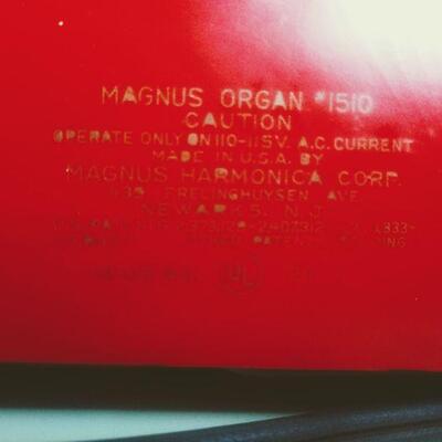 Lot 56  Magnus Organ for kids. Vintage.