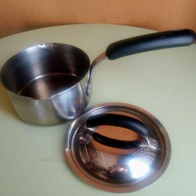 Lot 62 Meyer 18/10 stainless steel pot