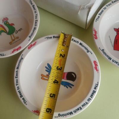 Lot 64 New from Box Set of Four  Kellogg's Cereal bowls