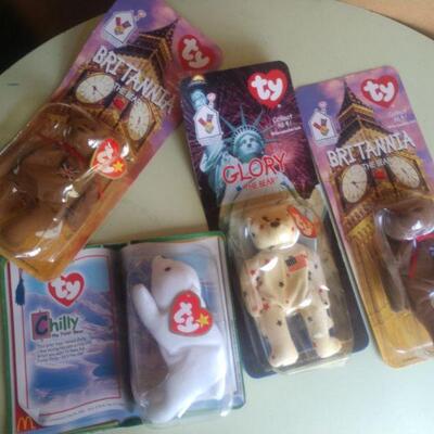 Lot 71 Beanie Baby Bears McDonalds Happy Meal in Packaging