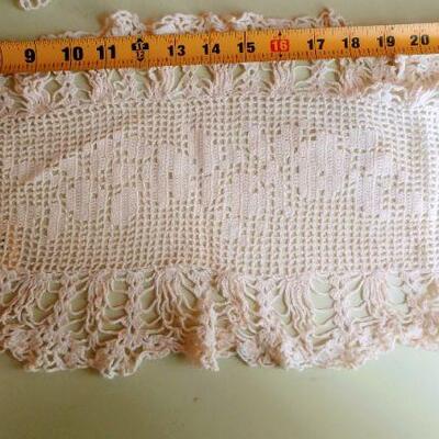 Lot 72 Doily Placemats