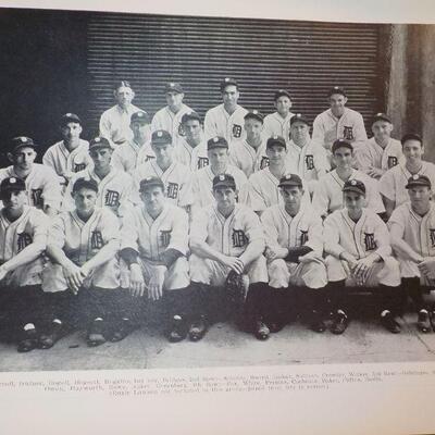 " 1943 & 1944 World Series Baseball programs/ Detriot vs Cubs and Detriot vs St. Louis.