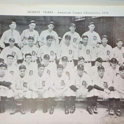 " 1943 & 1944 World Series Baseball programs/ Detriot vs Cubs and Detriot vs St. Louis.
