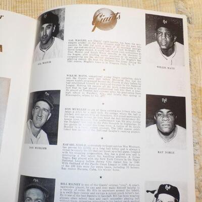 " 1951 & 1952 World Series Baseball Champion Programs"./ Giants vs Yankees and Yankees vs Dodgers.
