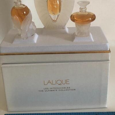 Unused Lalique perfume set 