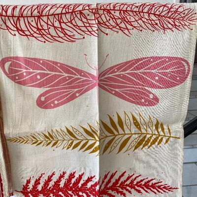 Pair of Vintage Dish Towels YD#022-0088