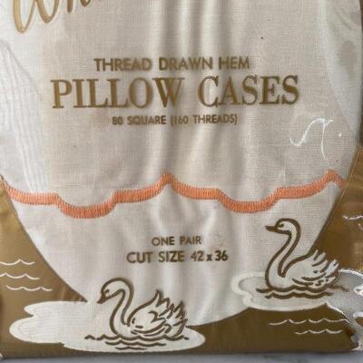 Vintage White Swan Pillow Cases NEW in Package YD#022-0090