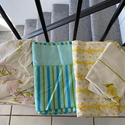 Mixed Lot of Vintage Bed Sheets YD#022-0094
