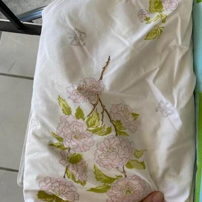 Mixed Lot of Vintage Bed Sheets YD#022-0094