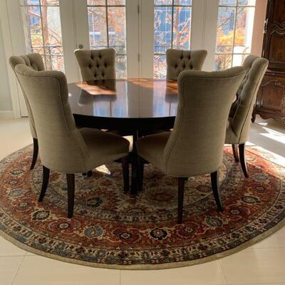 Gorgeous Round Dining Room Table & 8 Chairs 