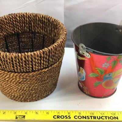 Wicker Basket and Colorful Pail YD#020-1220-04013