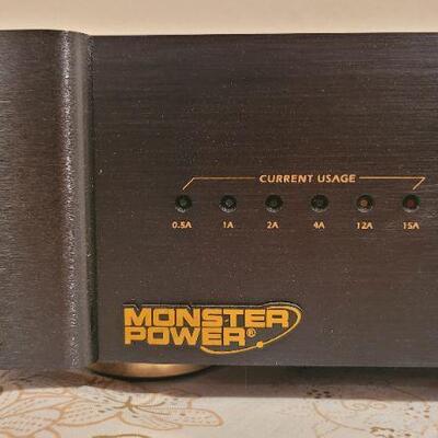 Lot 6: MONSTER POWER HTS 2600 Clean Power Home Theatre Center TESTED A+