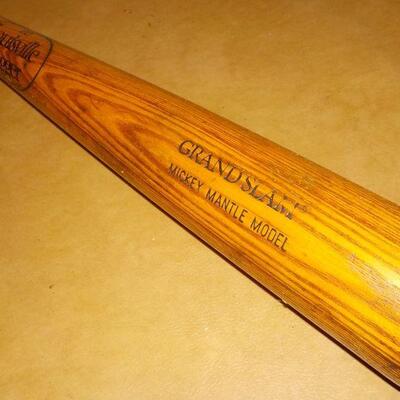Louisville slugger  Mickie Mantle. Model.