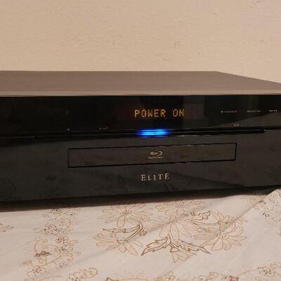 Lot 30: Vintage BDP-05FD Blue Ray Disc Player TESTED A+