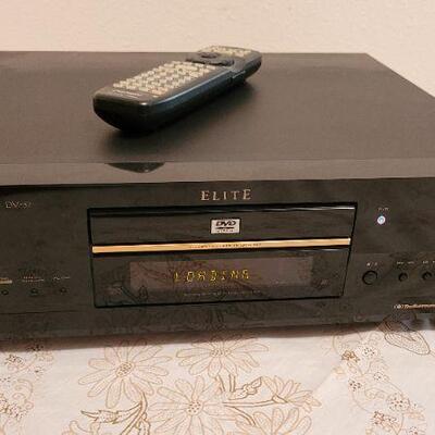 Lot 32: PIONEER DV-37 Elite DVD Player w/ Remote TESTED A+ 