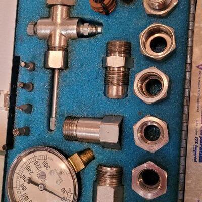 Lot 42: Vintage A LASER CO Valve and Gauge Kit