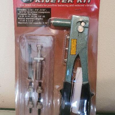Lot 46: New 3-1 RIVETER Kit