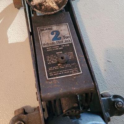 Lot 65: Vintage SEARS 2 Ton Automotive Floor Jack w/ Original Long Handle